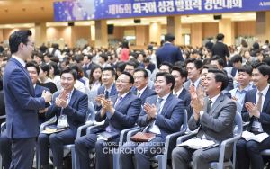 제16회외국어성경발표력경연대회-발표모습.jpg