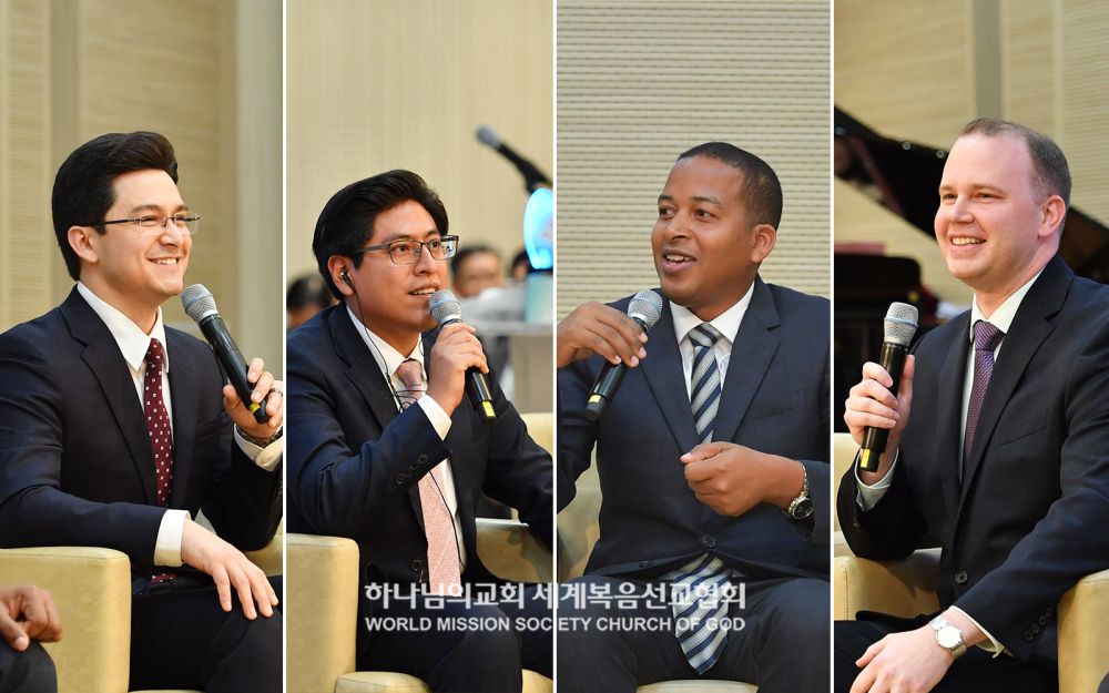 각국 사례를 공유하며 의견을 나누는 패널들